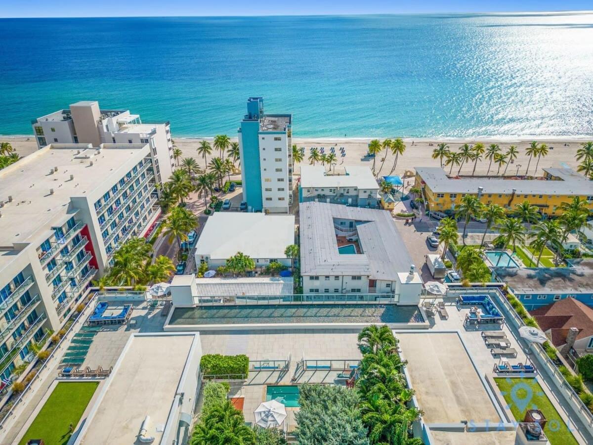 Tropical Oasis - Rooftop Pool- Near Beach - Gym Apartment Hollywood Exterior photo